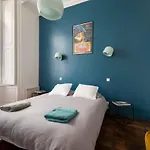 Le Scenario - Appt Center With Parking Карантан