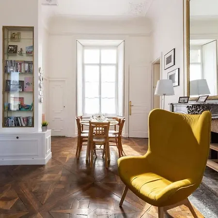 Le Scenario - Appt Center With Parking * קרנטן