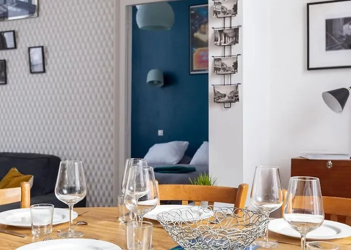 Le Scenario - Appt Center With Parking דירה קרנטן